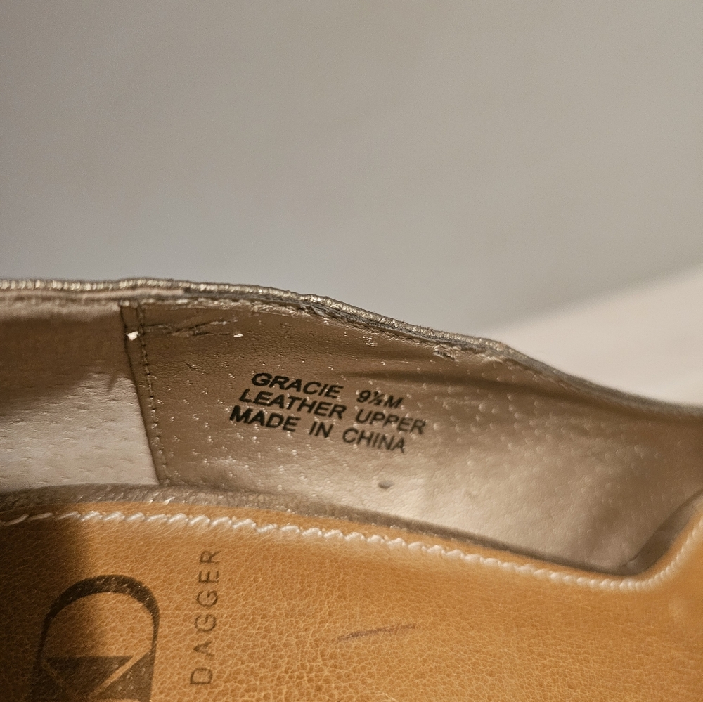Platform Pump - Picture 2 of 8